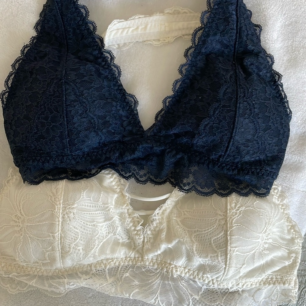 Hollister Bralette (set of 2) size S